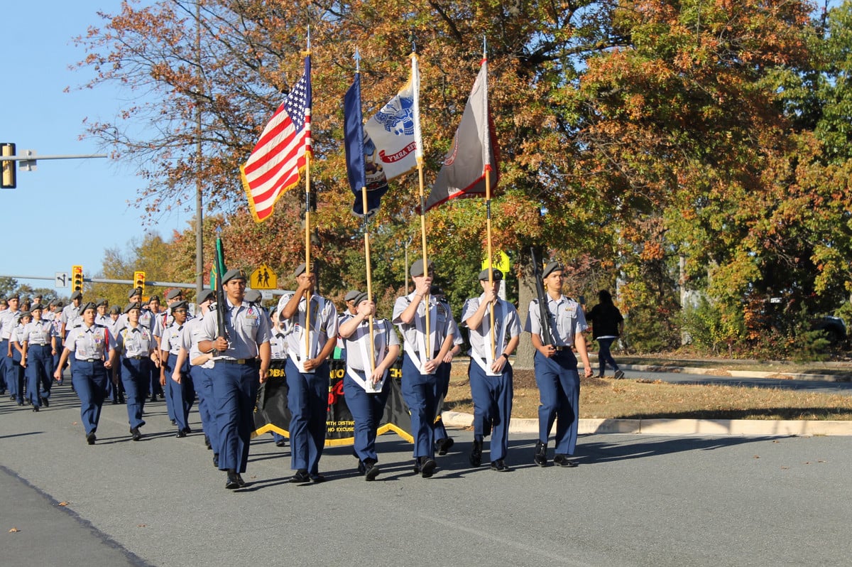 COLOR-GUARD.JPG